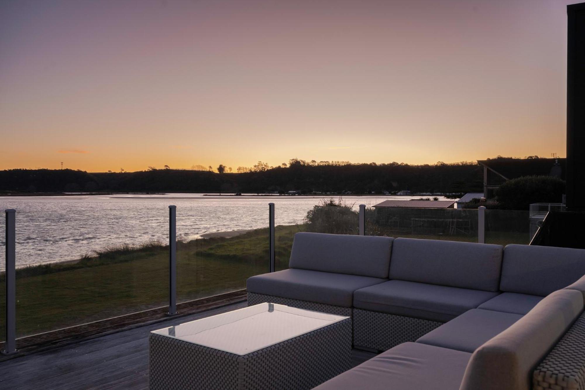 Pukehina Estuary Sunset Views Holiday Home Exterior photo