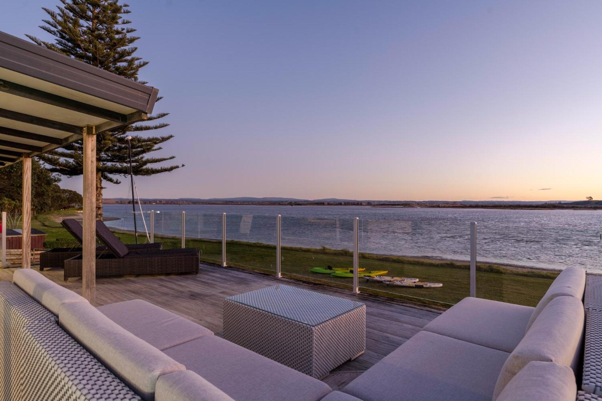 Pukehina Estuary Sunset Views Holiday Home Exterior photo